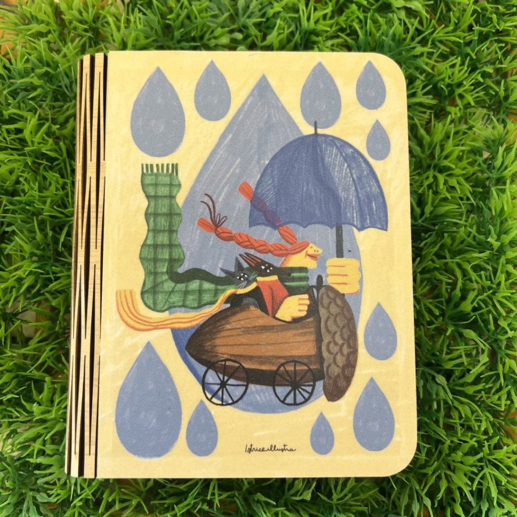 Book lamp-S/M- Trippy · Lámpara libro ilustrada de Istrice Illustration