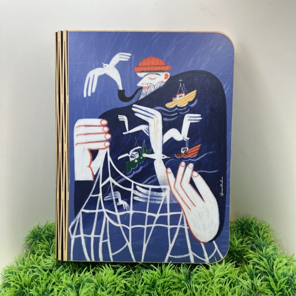 Book lamp-big -The fisherman · Lámpara libro ilustrada de Istrice Illustration